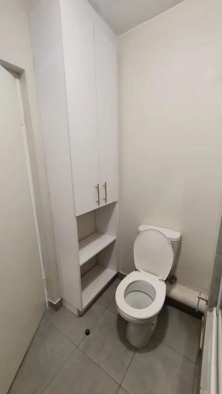 To Let 2 Bedroom Property for Rent in Randburg Central Gauteng