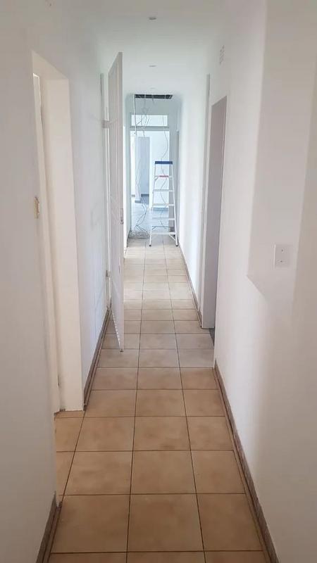 To Let 4 Bedroom Property for Rent in Randburg Central Gauteng