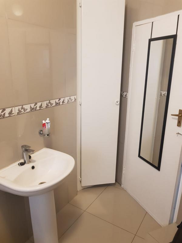 2 Bedroom Property for Sale in Randburg Central Gauteng