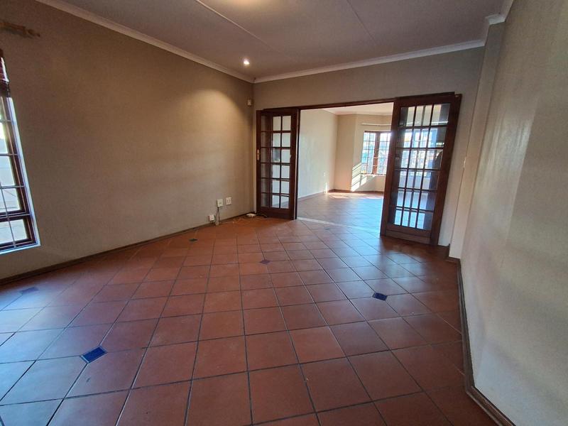 To Let 3 Bedroom Property for Rent in Moreleta Park Gauteng