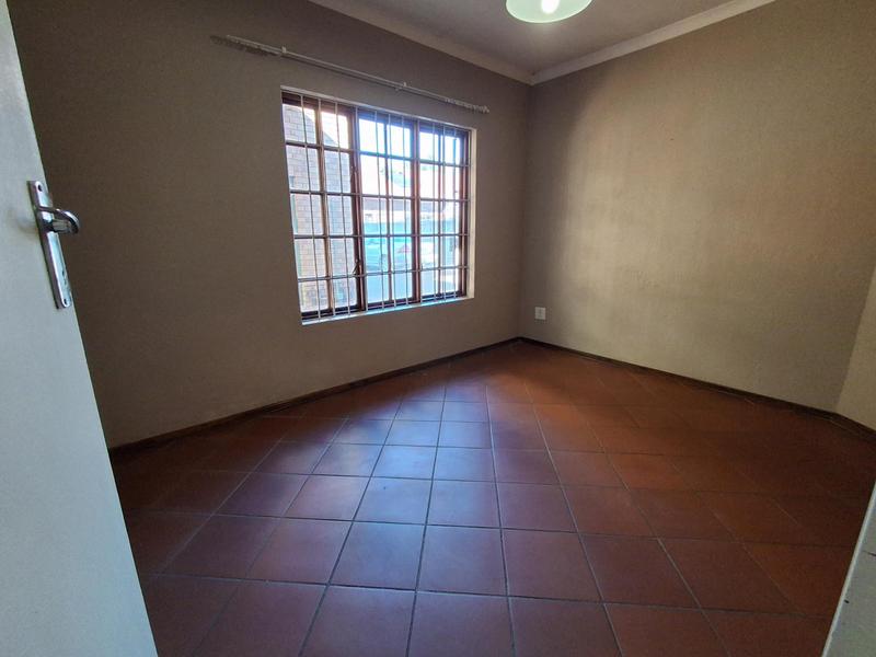 To Let 3 Bedroom Property for Rent in Moreleta Park Gauteng