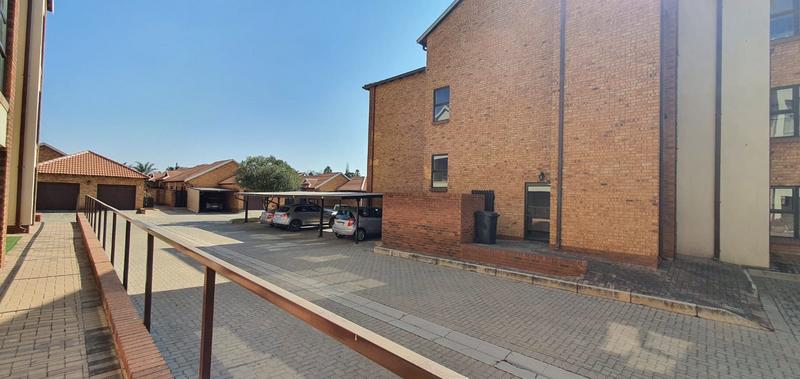 2 Bedroom Property for Sale in Brentwood Park Gauteng