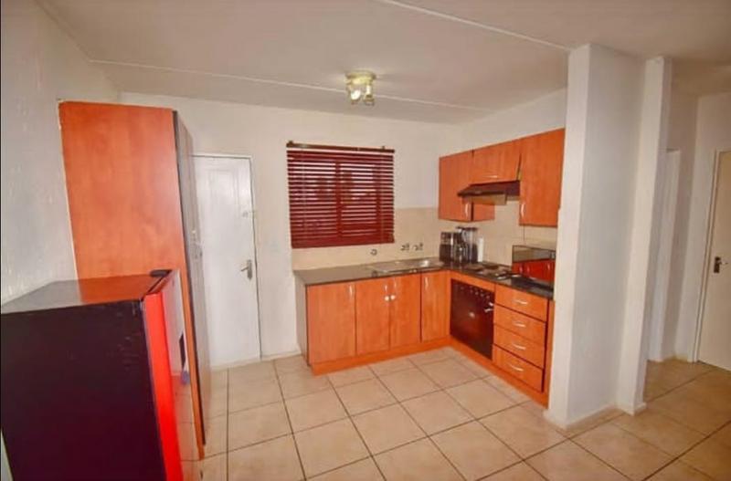 2 Bedroom Property for Sale in Klippoortje Gauteng
