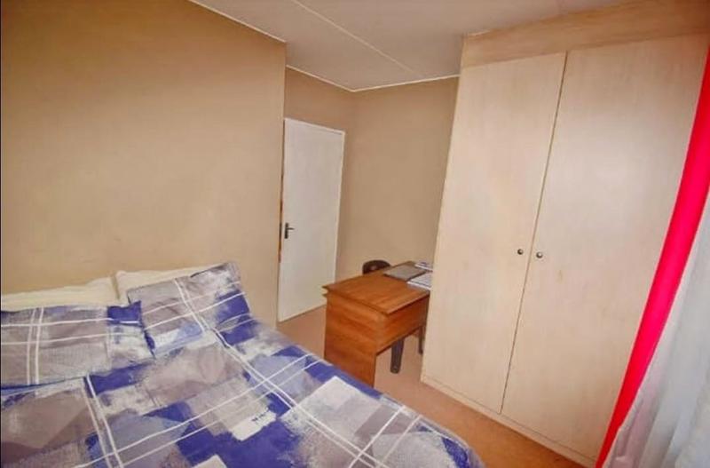2 Bedroom Property for Sale in Klippoortje Gauteng