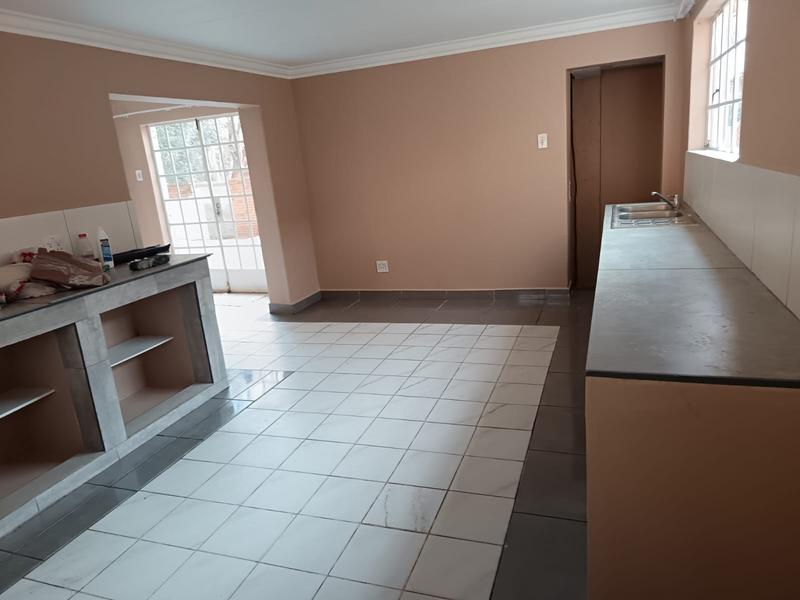 To Let 4 Bedroom Property for Rent in Bramley Gauteng