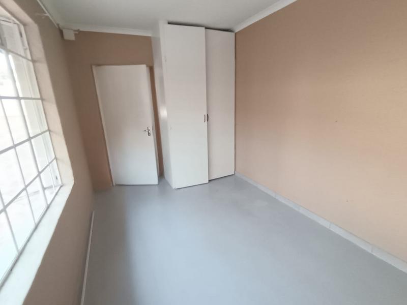 To Let 4 Bedroom Property for Rent in Bramley Gauteng