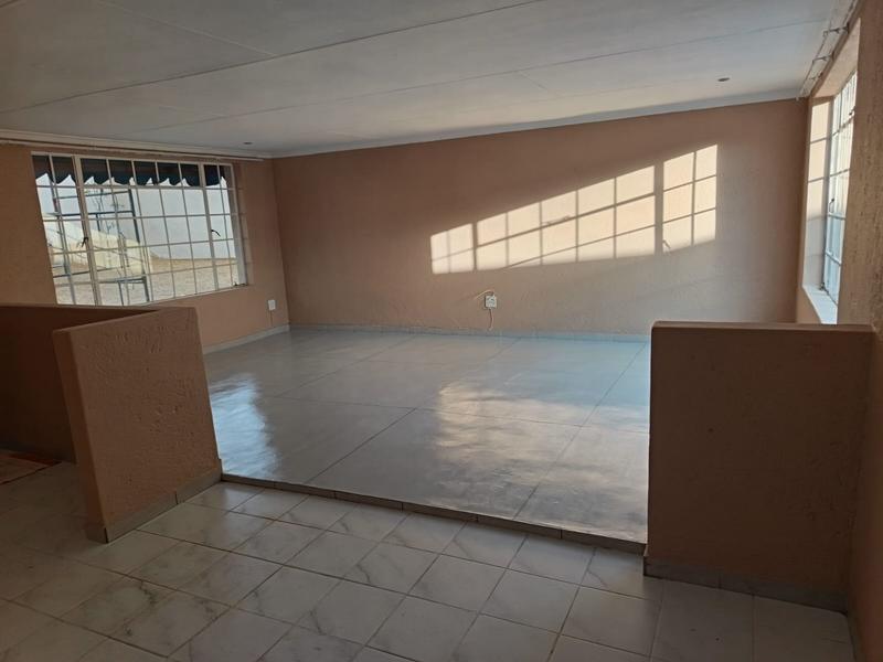 To Let 4 Bedroom Property for Rent in Bramley Gauteng