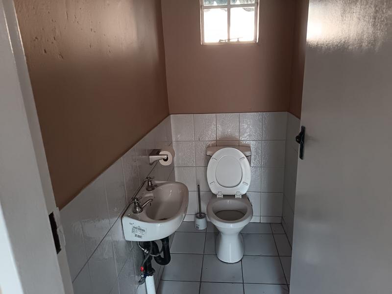 To Let 4 Bedroom Property for Rent in Bramley Gauteng