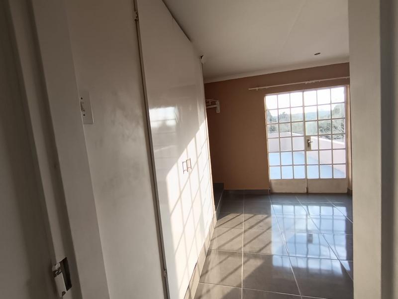 To Let 4 Bedroom Property for Rent in Bramley Gauteng