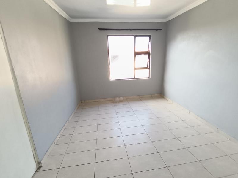 To Let 1 Bedroom Property for Rent in Bloubosrand Gauteng