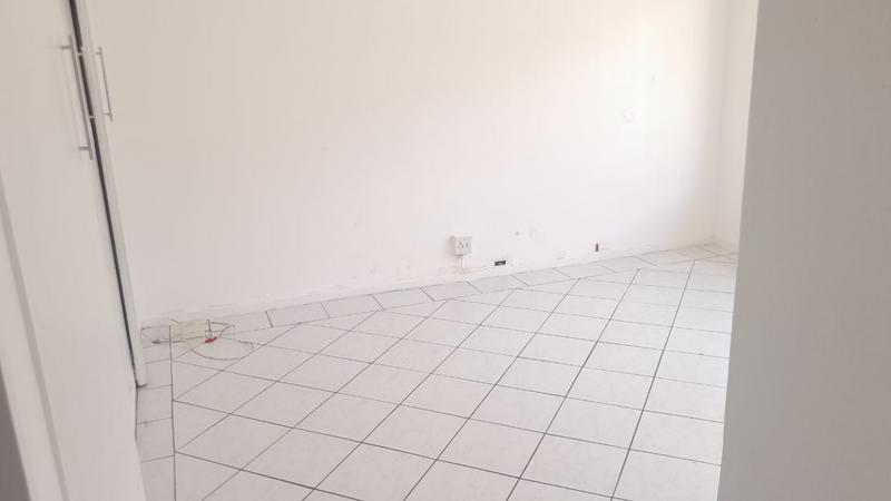 To Let 7 Bedroom Property for Rent in Discovery Gauteng