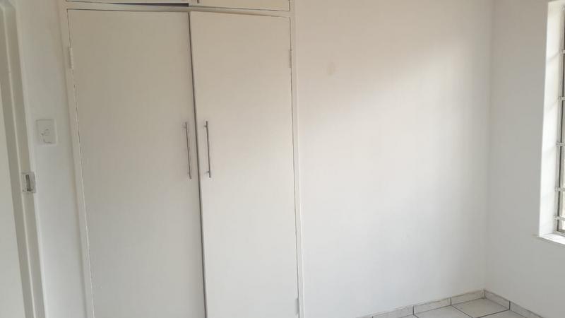 To Let 7 Bedroom Property for Rent in Discovery Gauteng
