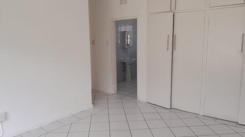 To Let 7 Bedroom Property for Rent in Discovery Gauteng