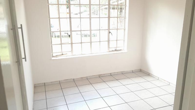 To Let 7 Bedroom Property for Rent in Discovery Gauteng