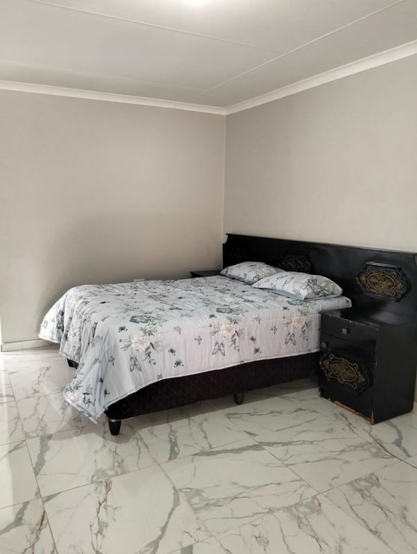 To Let 1 Bedroom Property for Rent in Gezina Gauteng