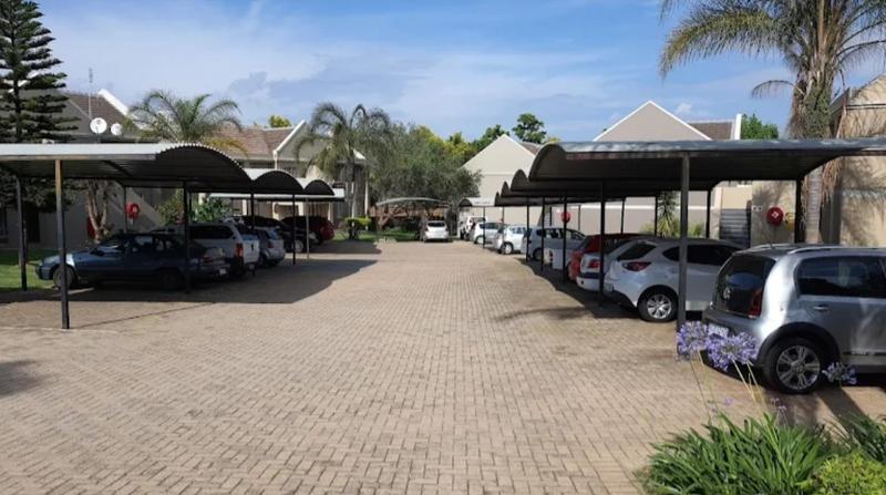2 Bedroom Property for Sale in Erasmuskloof Gauteng
