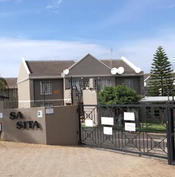 2 Bedroom Property for Sale in Erasmuskloof Gauteng