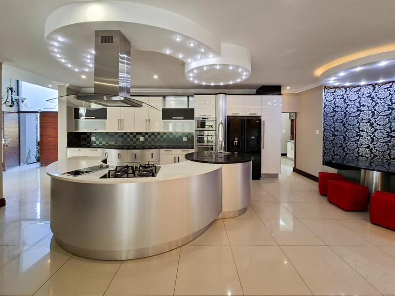 To Let 4 Bedroom Property for Rent in Midstream Estate Gauteng