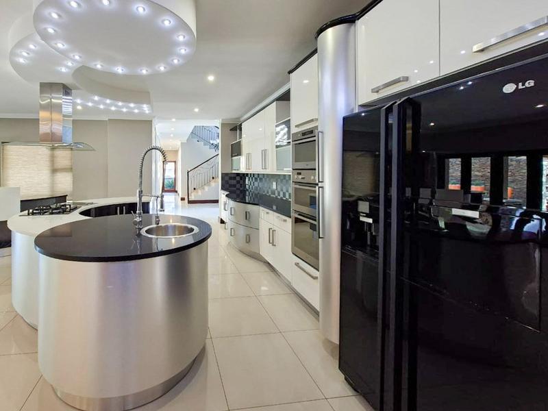 To Let 4 Bedroom Property for Rent in Midstream Estate Gauteng