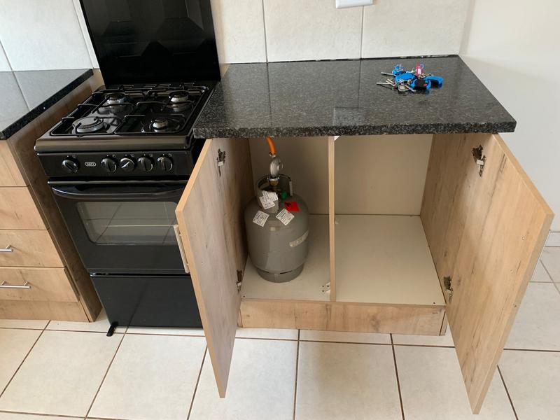 To Let 2 Bedroom Property for Rent in Kenleaf Gauteng