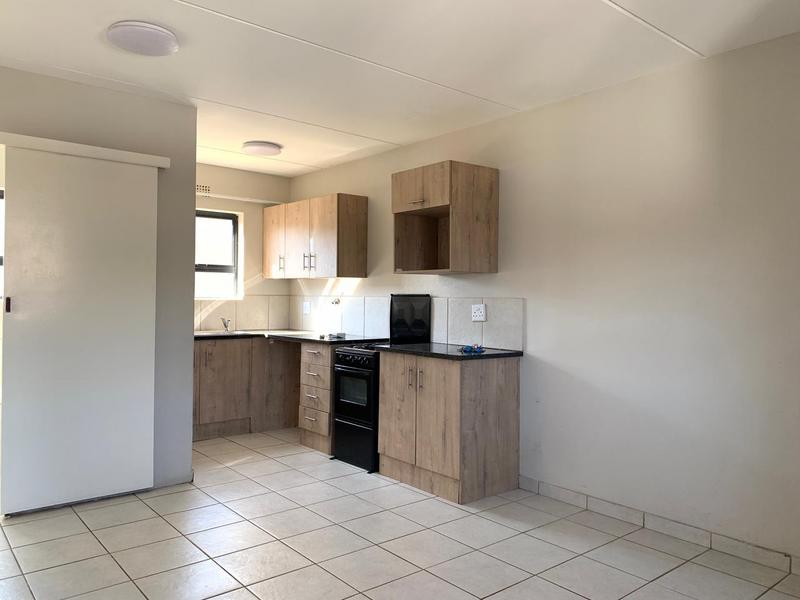 To Let 2 Bedroom Property for Rent in Kenleaf Gauteng
