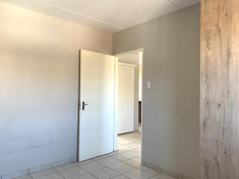 To Let 2 Bedroom Property for Rent in Kenleaf Gauteng