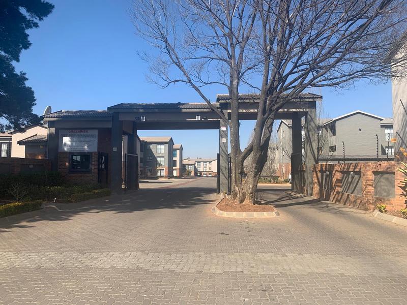 To Let 2 Bedroom Property for Rent in Kenleaf Gauteng