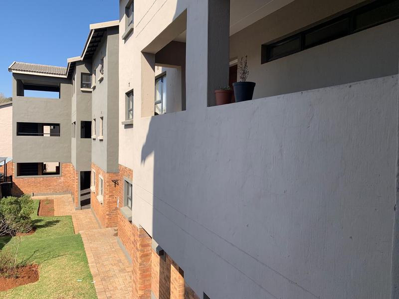 2 Bedroom Property for Sale in Kenleaf Gauteng