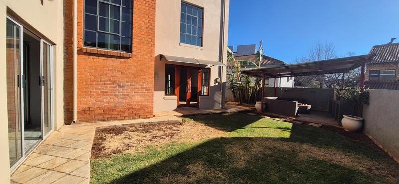 To Let 4 Bedroom Property for Rent in Highveld Gauteng