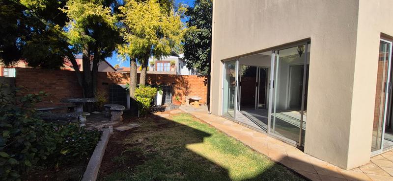 To Let 4 Bedroom Property for Rent in Highveld Gauteng