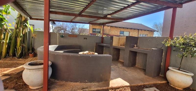 To Let 4 Bedroom Property for Rent in Highveld Gauteng