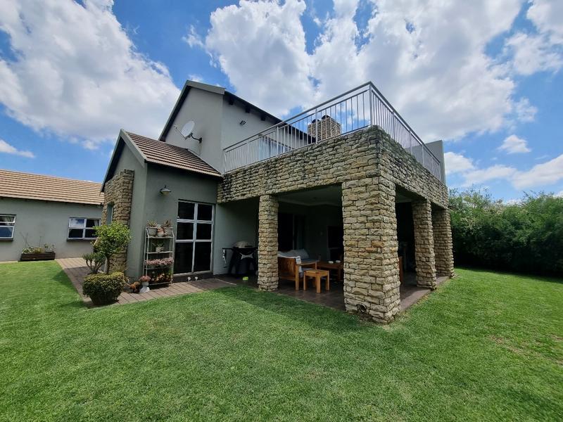 To Let 4 Bedroom Property for Rent in Midstream Estate Gauteng