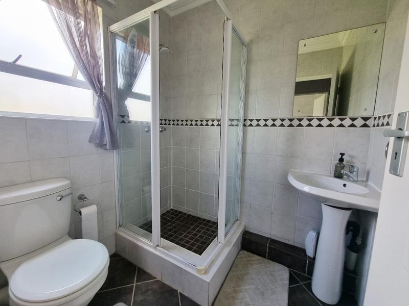 To Let 4 Bedroom Property for Rent in Midstream Estate Gauteng