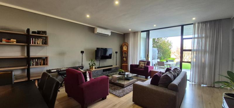 To Let 2 Bedroom Property for Rent in Midfield Estate Gauteng