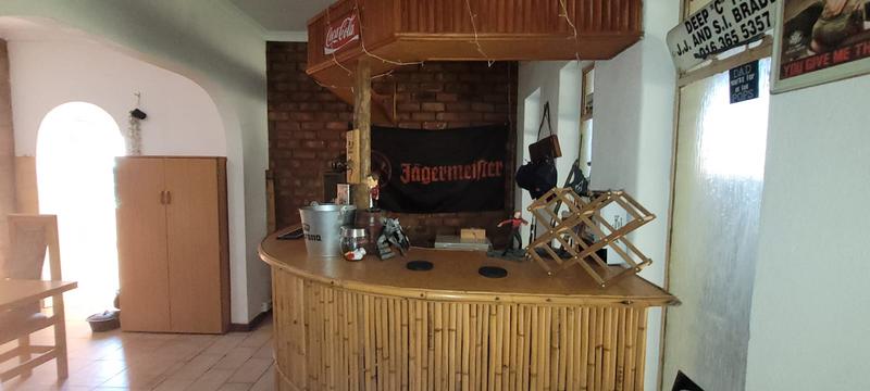 3 Bedroom Property for Sale in Brackenhurst Gauteng