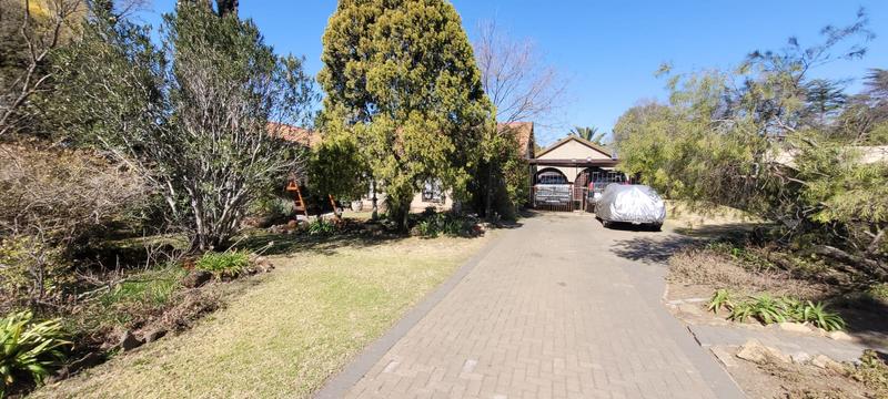 3 Bedroom Property for Sale in Brackenhurst Gauteng