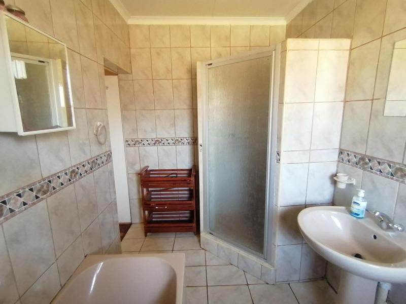 To Let 2 Bedroom Property for Rent in Florida North Gauteng