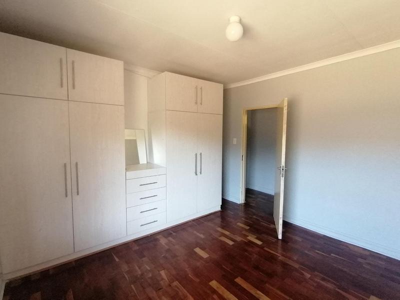 To Let 2 Bedroom Property for Rent in Florida North Gauteng