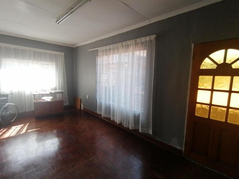 To Let 2 Bedroom Property for Rent in Florida North Gauteng