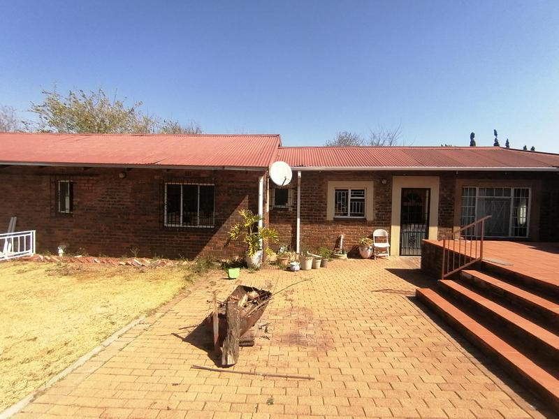 To Let 2 Bedroom Property for Rent in Florida North Gauteng