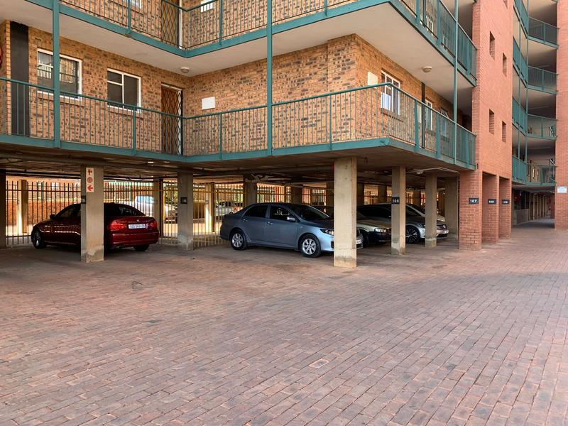 To Let 3 Bedroom Property for Rent in Die Hoewes Gauteng