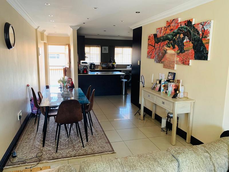 To Let 3 Bedroom Property for Rent in Die Hoewes Gauteng