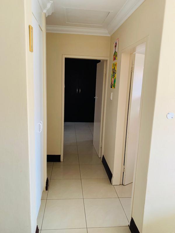 To Let 3 Bedroom Property for Rent in Die Hoewes Gauteng