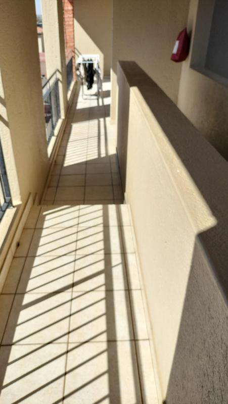 2 Bedroom Property for Sale in Noordwyk Gauteng