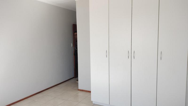 2 Bedroom Property for Sale in Noordwyk Gauteng