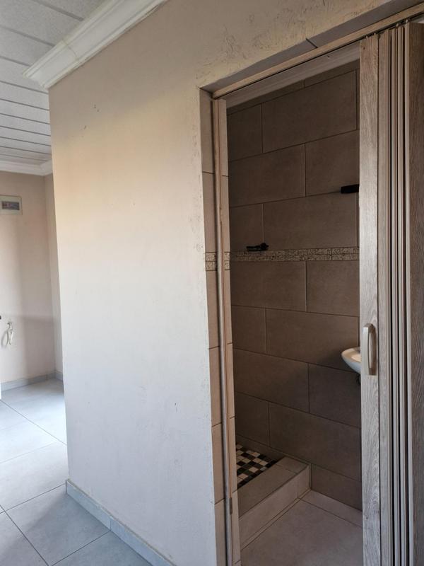 To Let 1 Bedroom Property for Rent in Tembisa Gauteng