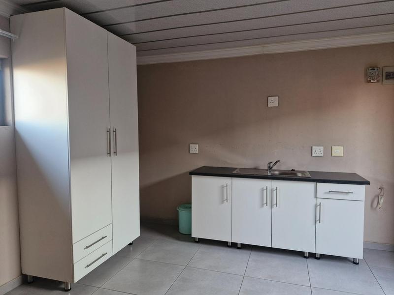 To Let 1 Bedroom Property for Rent in Tembisa Gauteng