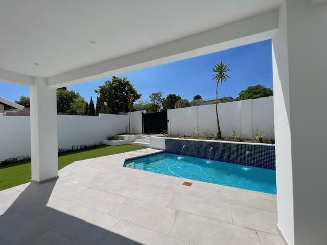 To Let 4 Bedroom Property for Rent in Morningside Gauteng
