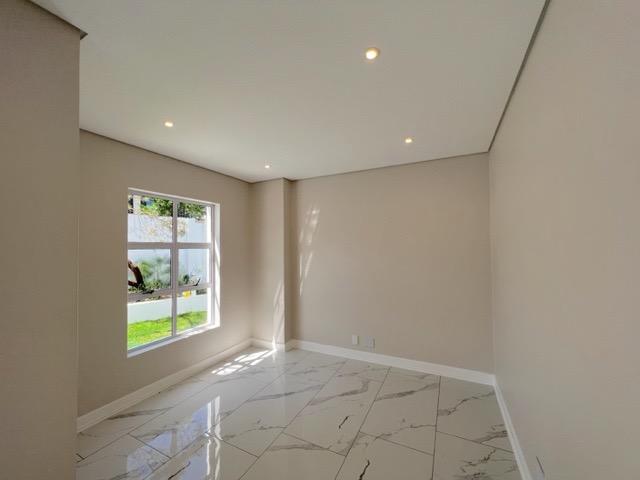 To Let 4 Bedroom Property for Rent in Morningside Gauteng