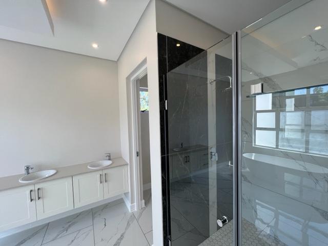 To Let 4 Bedroom Property for Rent in Morningside Gauteng